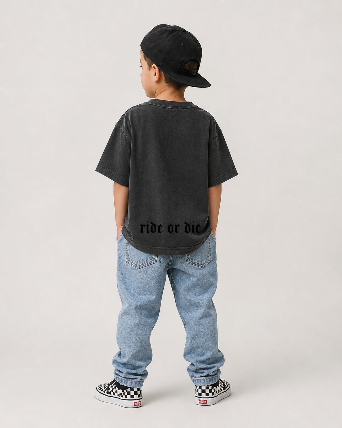 MAMAS BOY TEE